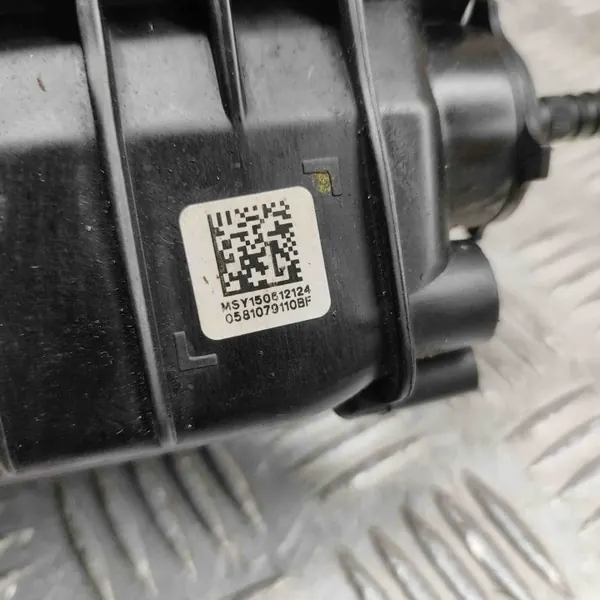 Colector de admisión Bentley OE usado OEM 079183340S image 6