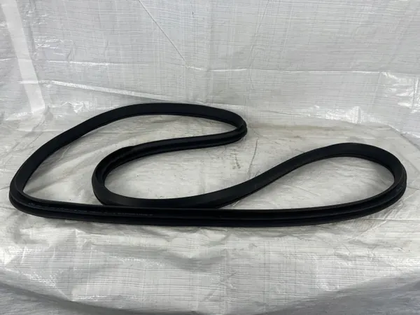 Junta de puerta trasera izquierda Mercedes-Benz OEM 2576922300 image 5