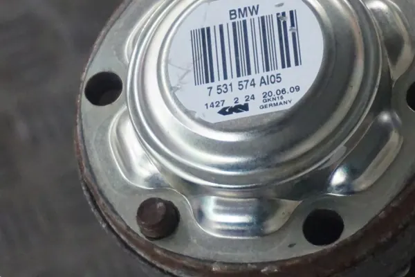 BMW 6770924 Höger Drivaxel för E61 530xd M57N2 image 10