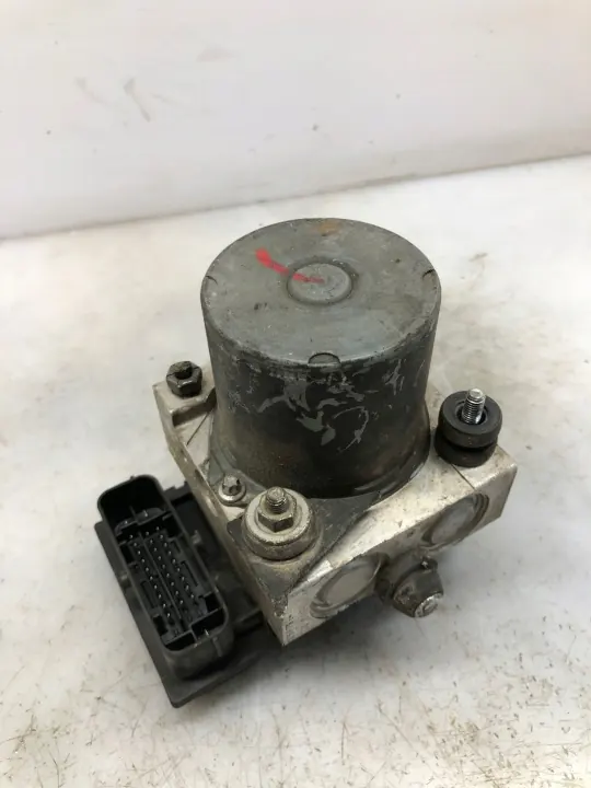 ABS-pumpstyrenhet OEM 0265232356 Begagnad image 3