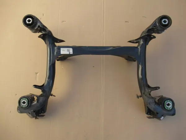 Poutre arrière Audi A4 B9 A5 8W OEM 8W0505235AM image 4