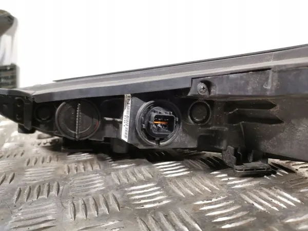Luces diurnas Hyundai Kona 2018 OEM 16688 usado image 4