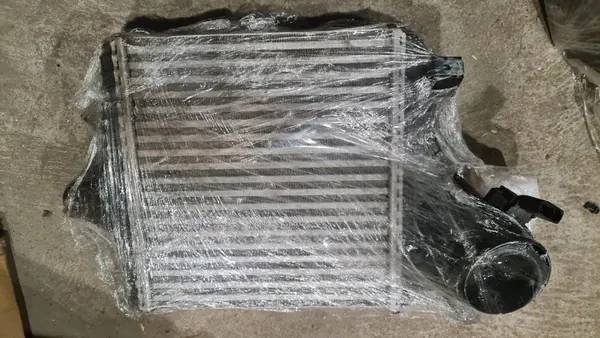 OEM 4MO145803AQ Intercooler Audi Q7 Q8 Touareg image 2