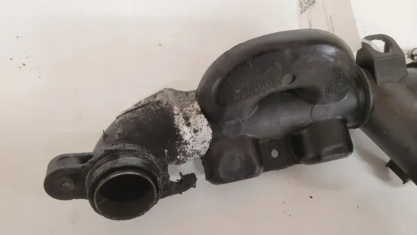 Citroen C5 2008 Ansaugschlauch image 3