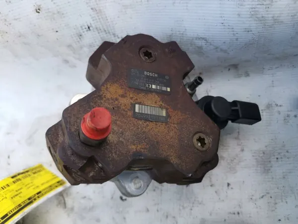 Brandstofpomp 7798333 0445010146 BMW E46 E87 E83 X3 E60 2.0 D image 4