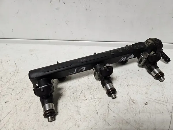 Rampe d'injection Skoda Citigo 1.0 MPI 04C133313N image 2