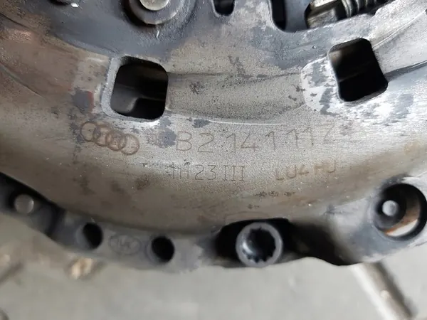 AUDI Q5 8R 08-12 2.0 TDI Volante de Duas Massas image 3