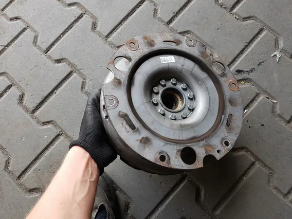 AUDI Q5 8R 08-12 2.0 TDI Volante de Duas Massas image 5