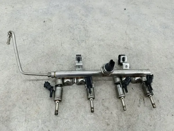 Polttoaineputki OEM V756805180 Citroen DS3 Bensiini image 4