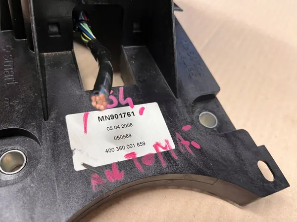 Smart Forfour 454 Växelspak OEM MN901761 - Begagnad image 8