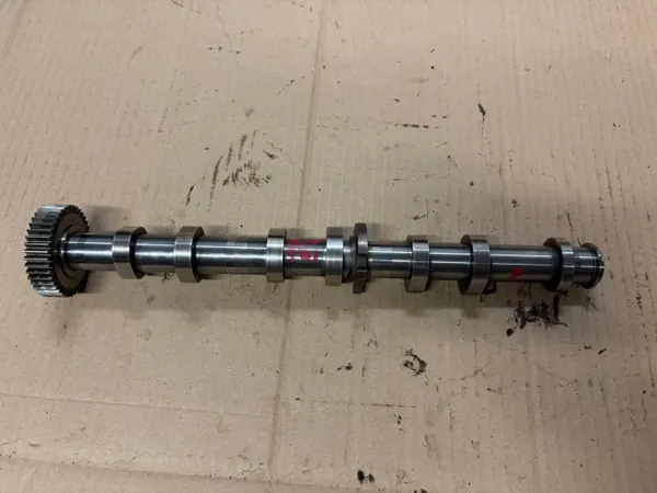Árbol de levas usado OEM 059022DM para Audi A6 C7 3.0 TDI image 2
