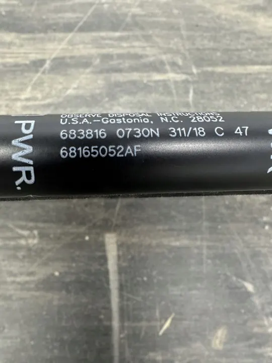 Baklucka Aktuator Jeep Grand Cherokee WK2 OEM 68165052AF image 2