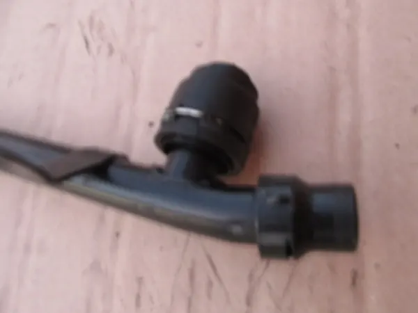 Audi A8 D3 3.0 TDI Vesiputki + Tiiviste 4D0133335 image 4