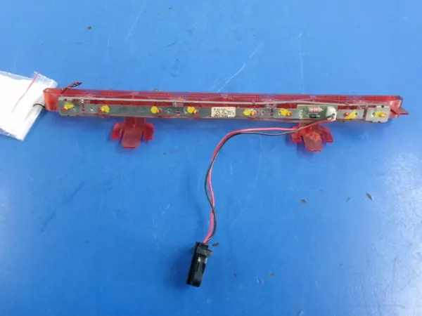 Mercedes A-luokka W169 Kolmas Jarruvalo OEM 89032461 image 3
