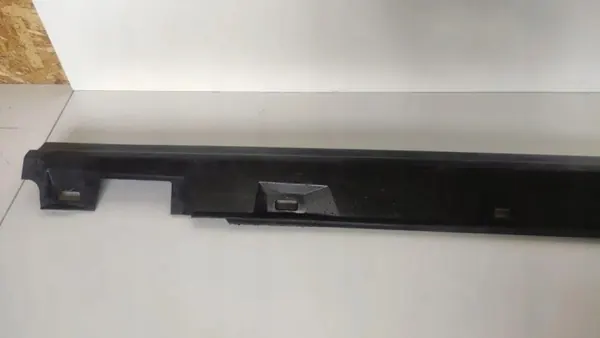 Audi A7 linker dorpelbeschermer OEM 4G8853859 - Gebruikt image 4