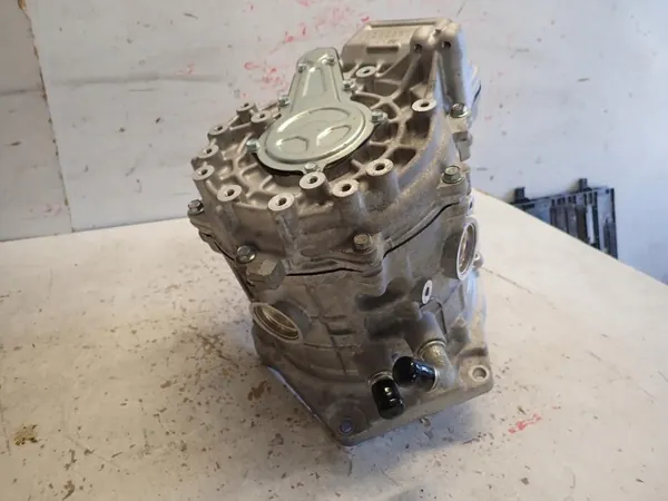Motor elétrico Nissan usado OEM 290C06UM0A image 7