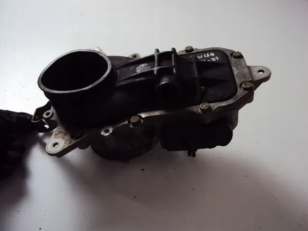 Inyector Distribuidor Combustible OEM 0438121033 Mercedes W124 image 4