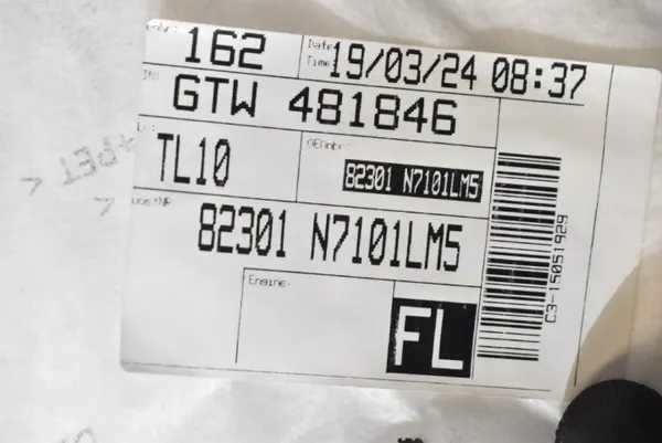 OEM H82370-N7010 Leer Deurpaneel Links Voor image 5