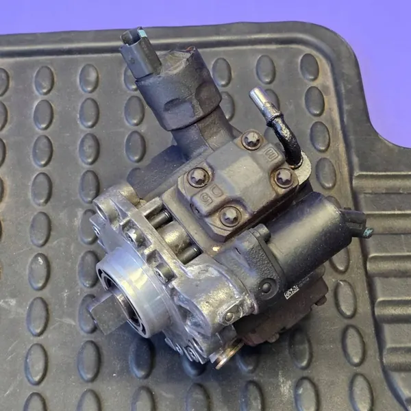 Bomba de combustível Volvo V50 5WS0163 image 6