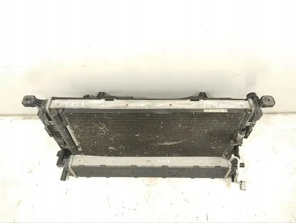 Radiador Audi Q5 2013 4H0121003N image 2