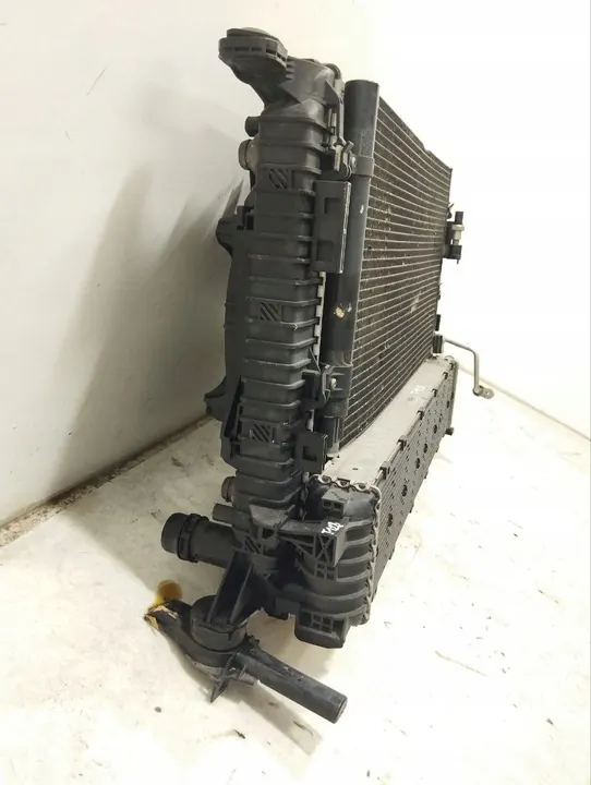 Radiador Audi Q5 2013 4H0121003N image 4