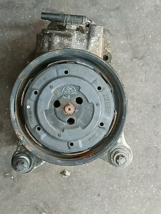 Compressore aria condizionata BMW E90 E91 E92 E93 F25 N47 image 3