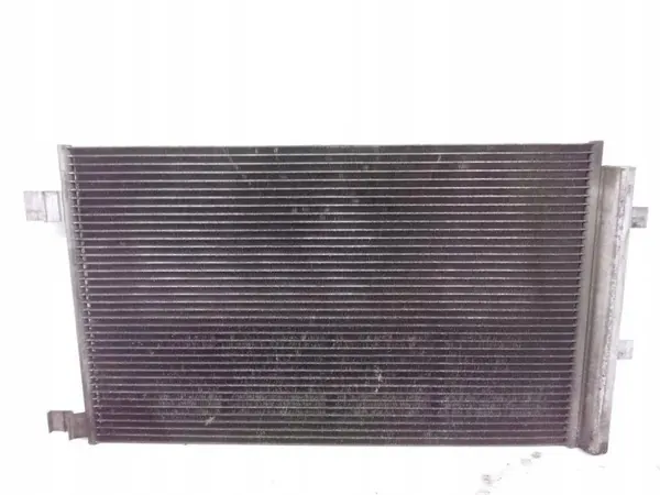 Nissan OE 921004575R Gebruikte AC-condensor image 2