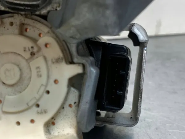 Zündschalter Subaru Forester SJ OEM FBZ24046 image 3