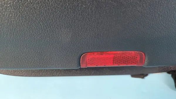 Mercedes W206 C220 Rechte Hintertürhaut OEM A2067304201 image 6