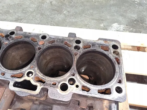 Bloc moteur OEM 03L021AB 1/26 pour 2.0 TDI image 10