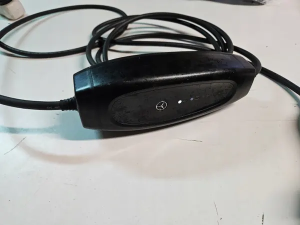 Câble de charge Mercedes A0005833405 pour chargeur image 3