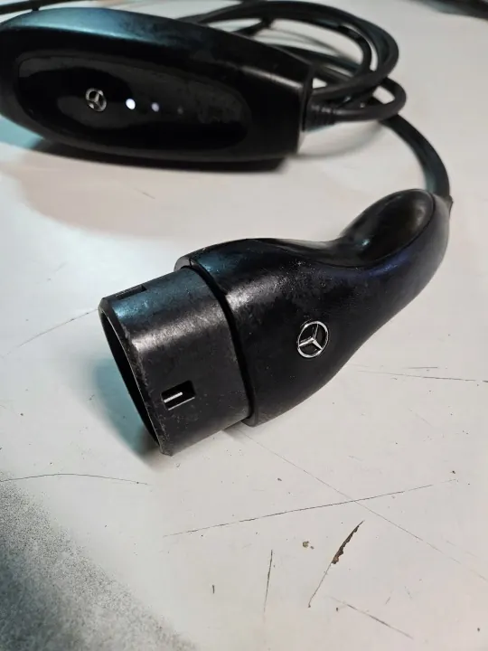 Câble de charge Mercedes A0005833405 pour chargeur image 5