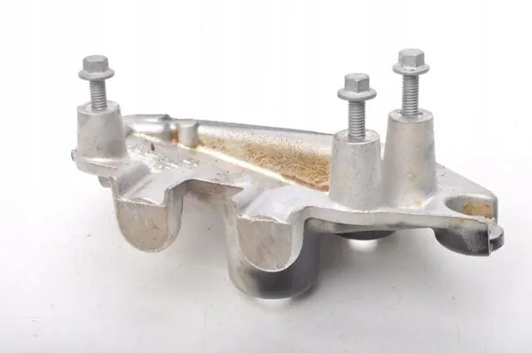 Aston Martin DB11 konnanlukon kiinnike OEM HY53-5340-AD image 3