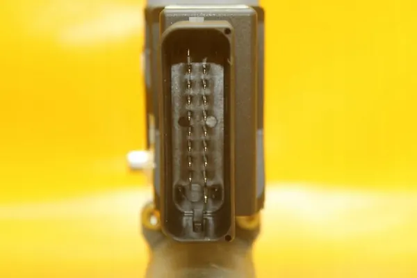 Oikean Takaluukun Moottori VW Golf IV image 4