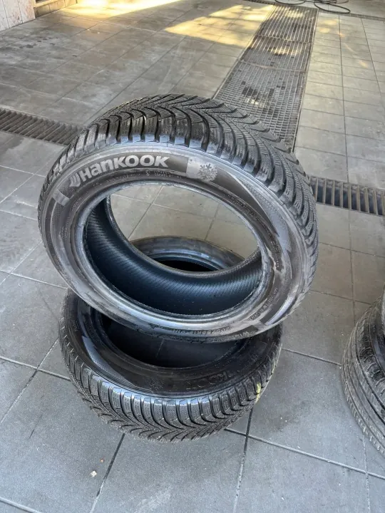 2x Hankook Winter i*cept RS2 205/55R16 Usado image 2
