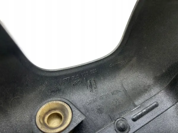 Porsche Cayenne 3.2 moottorikansi OEM 7L5103925 image 5