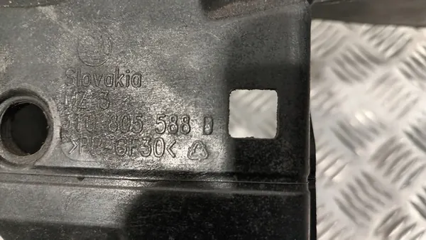 Para-choque dianteiro Skoda Superb II 2008-2015 OEM 3T0805588D image 9