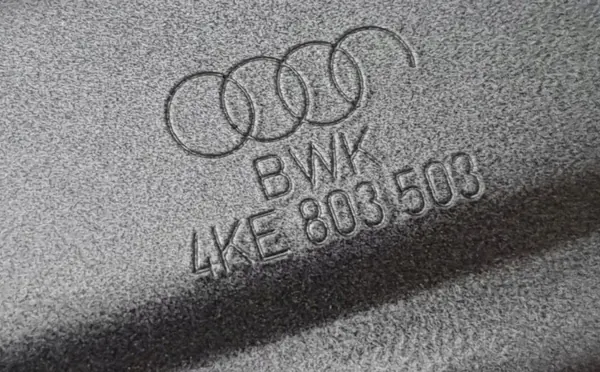 Support d'aile gauche OEM 4KE803503 pour Audi E-Tron image 6