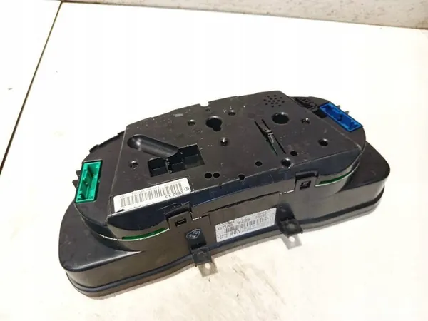 Volkswagen Passat Nopeusmittari Instrumenttipaneeli 2003 2.5L OEM image 2
