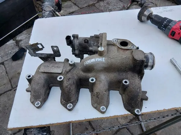 OEM focus mk2 1.8 tdci: Ansaugkrümmer mit EGR-Ventil image 2