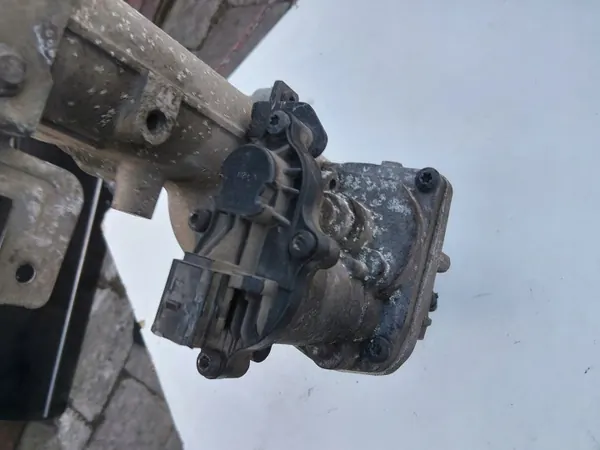 OEM focus mk2 1.8 tdci: Ansaugkrümmer mit EGR-Ventil image 4