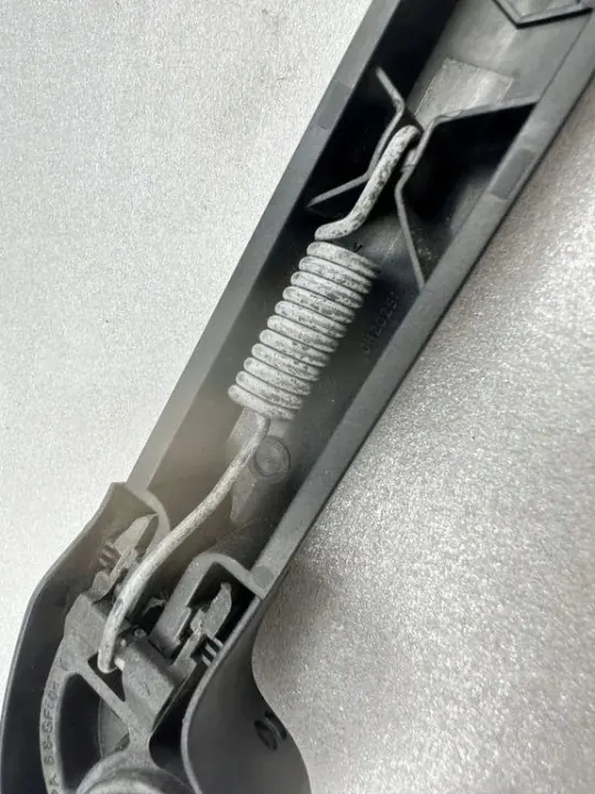 Audi Q7 achterruitwisserarm OEM 4M0955407 - Gebruikt image 7