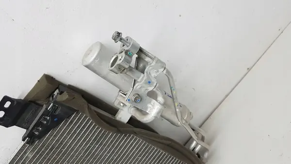 MAZDA 2 CX-3 15- Ilmastointiradiaattori DB3R61480A image 5