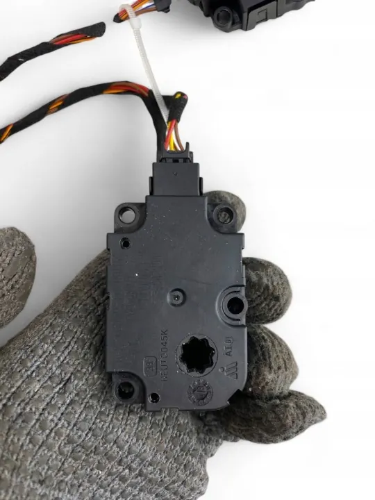 Motor de calefacción Audi Q5 SQ5 OEM FT416003 - Usado image 9