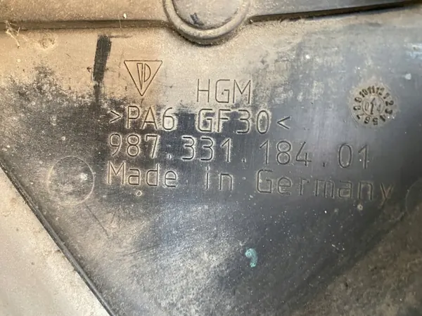 Couvercle Boîte Porsche OEM 98733118401 - Occasion image 3