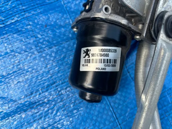 PEUGEOT 208 II Veegmechanisme image 4