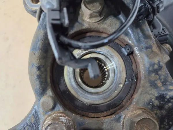 Fram höger knäled OEM 43211-024XX Toyota Corolla image 5