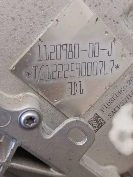 Motor elétrico traseiro Tesla OEM 12098000 - Usado image 7