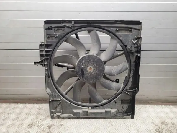 BMW X5 F15 Radiatorventilator Kap OEM 7634471 image 2