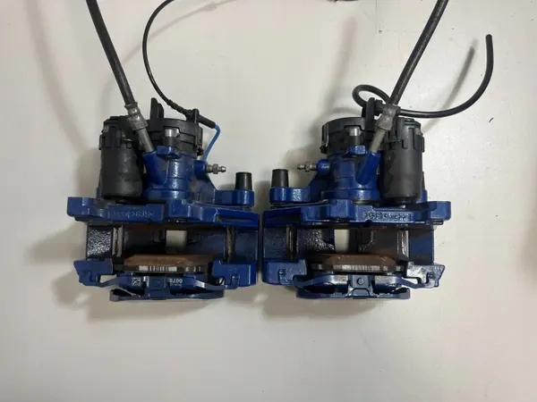 BMW XM 2023 Bromsskiva & Bromsok Set OEM 6899173 image 9